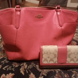 Coach purse and wallet